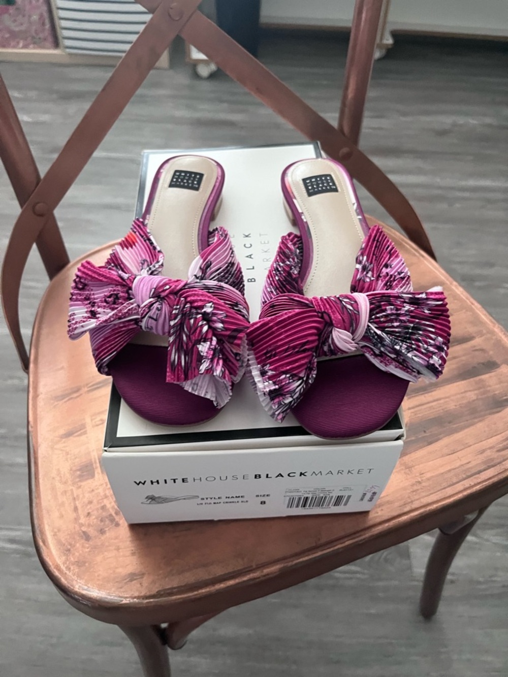 White House Black Market Pink Pleated Bow Slide Mules
